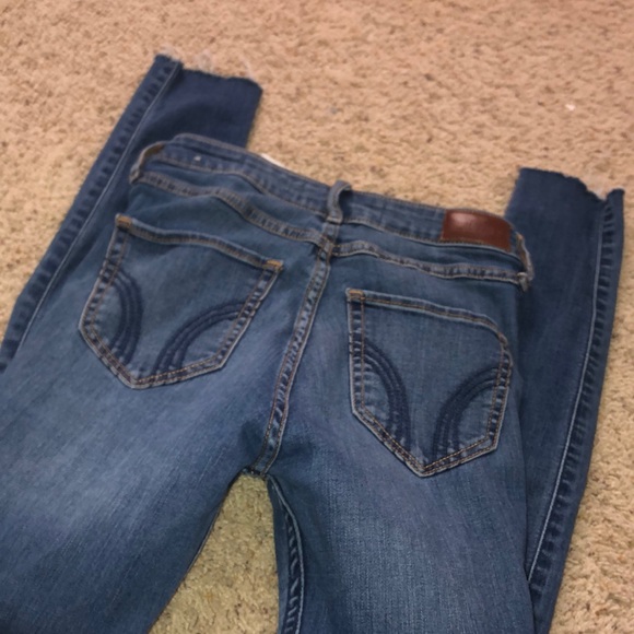 Ripped Hollister Jeans - Picture 2 of 3